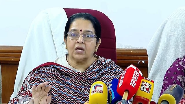ജോലിയില്ല, ജീവനക്കാര്ക്ക് ഓഫീസില് കയറാം; കോറോ ഹെല്ത്തില് തല്സ്ഥിതി തുടരാന് തീരുമാനം
