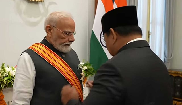 ചരിത്ര നിമിഷം; ഇന്തോനേഷ്യയുടെ പരമോന്നത പുരസ്കാരം മോദിക്ക് സമ്മാനിച്ചു