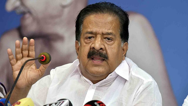 'നര്ക്കോട്ടിക്സ് ഈസ് എ ഡേര്ട്ടി ബിസിനസ്'; തമിഴ്നാട് മുഖ്യമന്ത്രി വിജയ്യുമായി രമേശ് ചെന്നിത്തല കൂടിക്കാഴ്ച നടത്തും