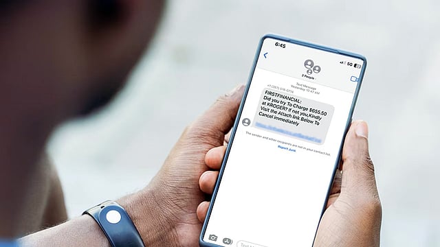 'അത്തരം എസ്എംഎസുകള്ക്ക് ചാര്ജ് ഈടാക്കരുത്'; ബാങ്കുകള്ക്ക് നിര്ദേശം നല്കി ആര്ബിഐ