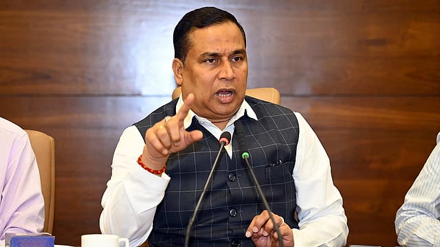 ഒന്നിലേറെ ഭാര്യയുണ്ടെങ്കില് സര്ക്കാര് ആനുകൂല്യമില്ല, ജീവനക്കാരെ പിരിച്ചുവിടും: അസം ബജറ്റില് പ്രഖ്യാപനം