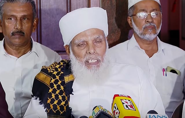രണ്ടു പെരുന്നാളിനും മൂന്ന് ദിവസത്തെ അവധി വേണം; പിഎം ശ്രീ നടപ്പാക്കിയാല് നാട് കുട്ടിച്ചോറാകും; സമസ്ത