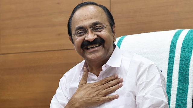 സെക്രട്ടേറിയറ്റിൽ മുഖ്യമന്ത്രിയെ കാണുന്ന ദിവസങ്ങൾ വെട്ടിച്ചുരുക്കി; ഇനി ആഴ്ചയിൽ മൂന്ന് ദിവസം മാത്രം