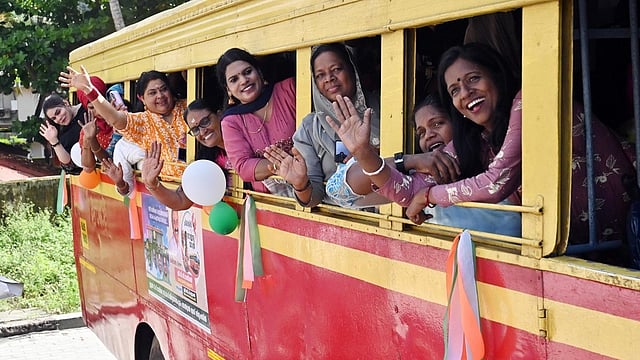 15.06.2026.kerala, Kozhikode: standalone photo: The joy of women passengers when KSRTC "Priyadarshini" free travel became a reality. Scene from Mavoor
