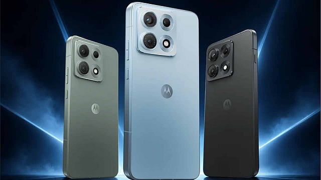 32 എംപി സെല്ഫി കാമറ, 7,100mAh ബാറ്ററി; മോട്ടോറോള എഡ്ജ് 70 മാക്സ് വിപണിയില്, വില 54,999 രൂപ മുതല്