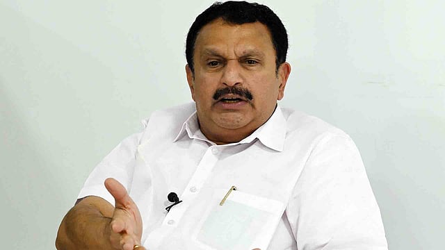 ശബരിമലയിലെ അരവണ ക്ഷാമം: ദേവസ്വം ബോർഡിനെതിരെ ആഞ്ഞടിച്ച് മന്ത്രി കെ. മുരളീധരൻ; പ്രത്യേക സംഘത്തെ നിയോഗിക്കുന്നത് മുഖ്യമന്ത്രിയുമായി ആലോചിക്കും