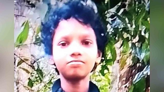 'പരിക്കേറ്റ കുട്ടിയെ ആശുപത്രിയിലെത്തിക്കാന് തയ്യാറായില്ല'; ആദിവാസി വിദ്യാര്ഥിയുടെ മരണത്തില് ഹൈവേ പൊലീസിനെതിരെ കുടുംബം