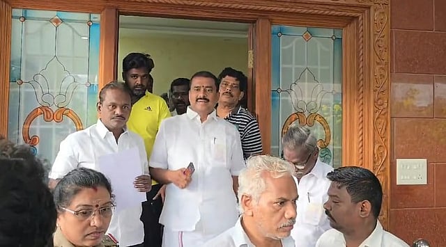 മുഖ്യമന്ത്രി വിജയ്യുടെ എല്ലൊടിക്കുമെന്ന് ഭീഷണി: ഡിഎംകെ എംഎൽഎ അറസ്റ്റിൽ