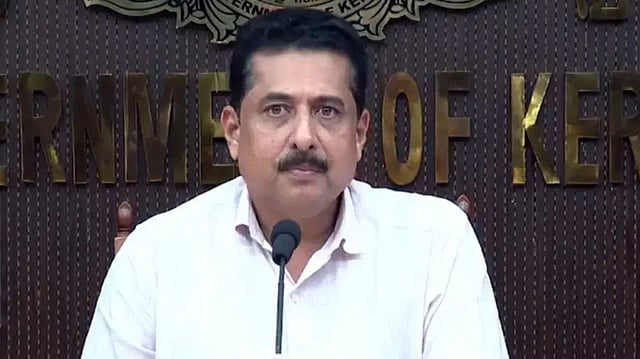 'വിദ്യാഭ്യാസ മന്ത്രിയുടെ സ്റ്റാഫിൽ ജമാഅത്തെ ഇസ്‌ലാമി നേതാവ്'; യൂത്ത് ലീഗിൽ അമർഷം പുകയുന്നു, പരസ്യ വിയോജിപ്പുമായി പ്രാദേശിക നേതാവ്