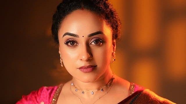 പേളിയെ 'അണ്‍ഫോളോ' ചെയ്ത് സോഷ്യല്‍ മീഡിയ; ഇറങ്ങിപ്പോയത് രണ്ട് ലക്ഷം പേര്‍; ആടിയുലഞ്ഞ് നടിയുടെ സാമ്രാജ്യം