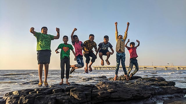 Happy Friendship Day 2025: സൗഹൃദ ദിനം ഇങ്ങെത്തി, സുഹൃത്തുക്കള്‍ക്ക് ഫ്രണ്ട്ഷിപ്പ് ഡേ ആശംസകള്‍ നേരാം