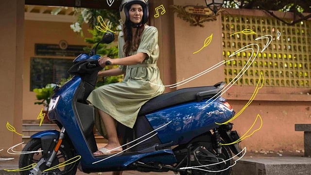 സാധാരണ സോക്കറ്റിലും ചാര്ജ് ചെയ്യാം, ഫിക്സ്ഡ് ബാറ്ററി പായ്ക്ക്, 128 കിലോമീറ്റര് റേഞ്ച്; വിഡ വിഎക്സ്2 ഗോ വിപണിയില്