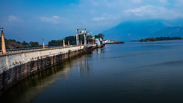 കനത്ത മഴയിൽ മലമ്പുഴ ഡാം തുറക്കുമോ? ജില്ലയിലെ ഡാമുകളിലെ ജലനിരപ്പും നിലവിലെ സ്ഥിതിയും അറിയാം