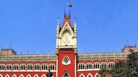 മദ്രസകളില് വന്ദേമാതരം ആലപിച്ചാല് ആകാശം ഇടിഞ്ഞുവീഴില്ല; കൊല്ക്കത്ത ഹൈക്കോടതി