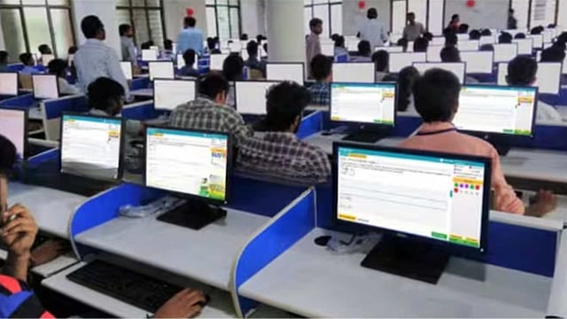 നീറ്റ് യുജി: ജെഇഇ മാതൃകയില്‍ രണ്ടുഘട്ട പരീക്ഷയും ഓണ്‍ലൈന്‍ രീതിയും പരിഗണനയിലെന്ന് കേന്ദ്രം
