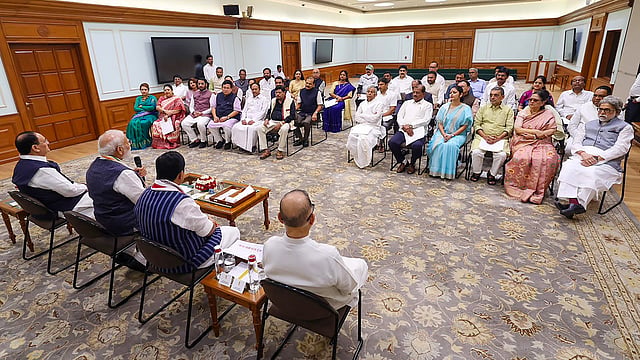 "No Need To Worry, I'm With You": PM To Trinamool Rebels, Ex-Uddhav Sena MPs