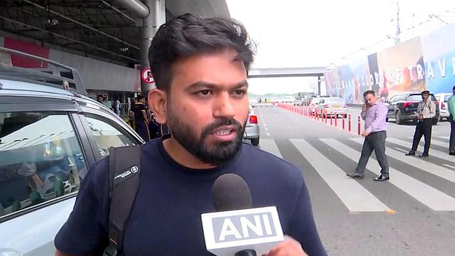 'ഡല്ഹി പൊലീസിനെപ്പോലെ പെരുമാറരുത്'; വീട്ടിലെ സുരക്ഷാ ഉദ്യോഗസ്ഥനെ മാറ്റണമെന്ന് ദീപ്കെ