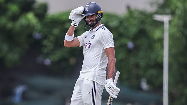 142*, ദേവ്ദത്ത് ക്രീസില്; അവസാന ഓവറില് 4 സിക്സ് പറത്തി ഗുര്നൂര്; ഇന്ത്യ 357 റണ്സില്
