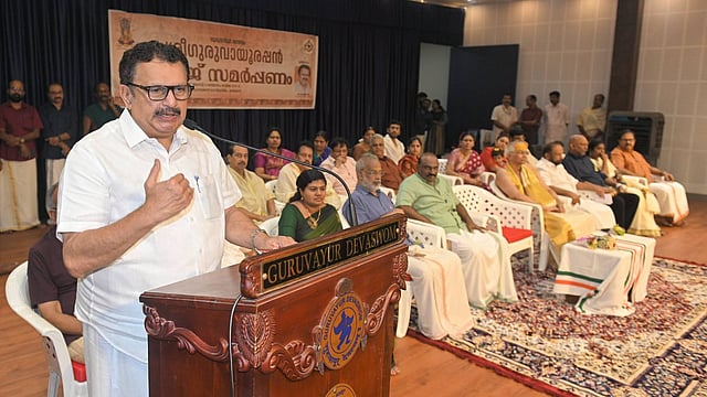 'വിഷമഘട്ടത്തില് ഞാനടക്കമുള്ളവര് ഓടിയെത്തുന്നു; ഗുരുവായൂരപ്പനെ തൊഴുതാല് ലഭിക്കുന്ന പോസിറ്റീവ് എനര്ജി അപാരം'