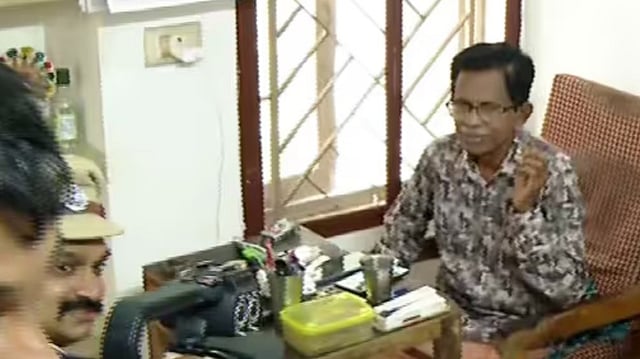 വിദ്യാര്‍ഥികളെ അധിക്ഷേപിച്ച കേസ്; ടിജി മോഹന്‍ദാസ്
പൊലീസ് കസ്റ്റഡിയിൽ