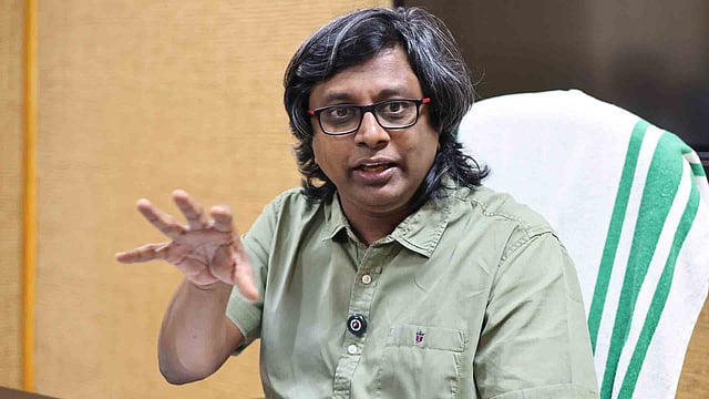 'അപകടസാധ്യതാ മുന്നറിയിപ്പുകള് വിഷയമല്ല, ഭൂവിനിയോഗവും നിര്മ്മാണവുമാണ് പ്രധാനം'