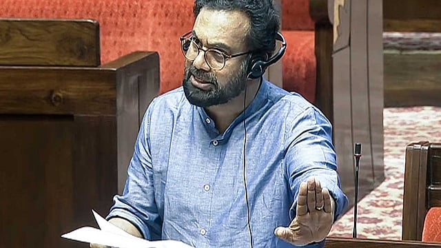 സുഷ്മിതാ ദേവിന്റെ 'ലുങ്കിവാല' പരാമര്ശം: അവകാശ ലംഘനത്തിന് നോട്ടീസ് നല്കി ജോണ് ബ്രിട്ടാസ്