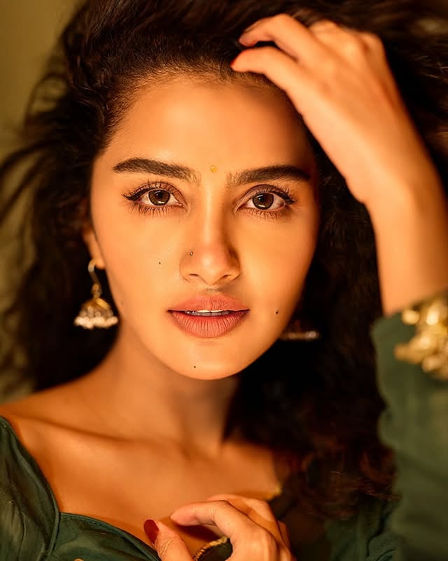 ഇന്നത്തെ ചിന്താവിഷയം; സ്നേഹിക്കപ്പെടാനായി നിങ്ങൾ മാറണമെങ്കിൽ അത് സ്നേഹമല്ല : അനുപമ പരമേശ്വരൻ 