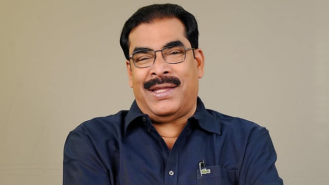 കൊണ്ടോട്ടി ഇഎംഇഎ കോളജിൽ അഡ്മിഷന് കോഴ ആരോപണം; മന്ത്രി പികെ ബഷീറിനെതിരെ യൂത്ത് ലീഗ് ക്യാംപിൽ പ്രമേയം