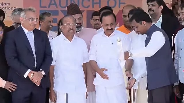 വിഴിഞ്ഞത്തെ ചടങ്ങ് ബഹിഷ്കരിച്ച് ബിജെപി; കേന്ദ്രമന്ത്രിയും എത്തിയില്ല