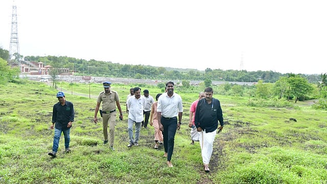 കാസർകോട് എയിംസ്: പെരിയയിലെ 274.69 ഏക്കർ ഭൂമി ഏറ്റവും അനുയോജ്യമെന്ന് ജില്ലാ കളക്ടർ