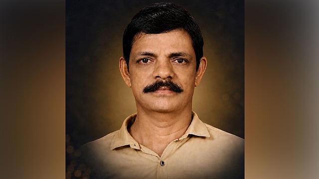 നായ കുറുകെ ചാടി, നിയന്ത്രണം വിട്ട ഓട്ടോ വൈദ്യുതി പോസ്റ്റിൽ ഇടിച്ച് ഡ്രൈവർക്ക് ദാരുണാന്ത്യം