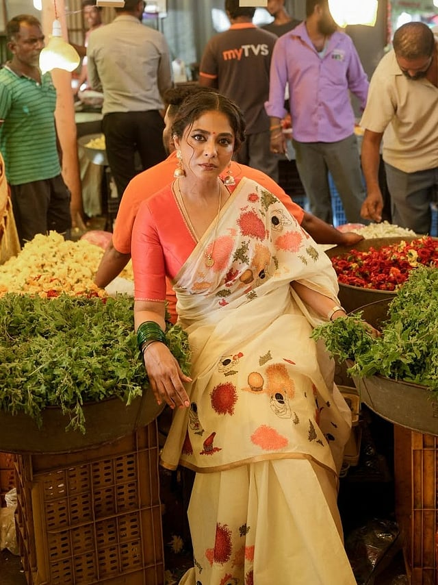പൂക്കളത്തിനു പുറത്തെ പൂക്കളുടെ ലോകം; പൂർണിമയു‌ടെ ഓണം കളക്ഷന്റെ കഥ