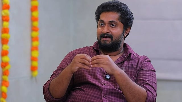 'ആശുപത്രിയിൽ പോയി ഞാൻ അച്ഛനെ കാണാറില്ല; ഇനി കുറച്ചു വർഷം ഒരുമിച്ച് ജീവിക്കാം എന്ന് വിചാരിച്ചപ്പോൾ അത് കിട്ടിയില്ല'