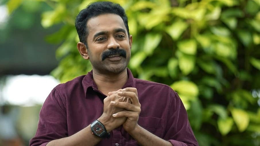 ഞാന്‍ ഏതെങ്കിലും സിനിമാനടിയെ കല്യാണം കഴിച്ചു കൊണ്ടുവരുമോ എന്ന പേടി വീട്ടുകാര്‍ക്കുണ്ടായിരുന്നു:  ആസിഫ് അലി