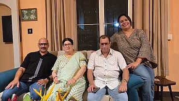 കോഴിക്കോട്ടെ ഏക പാഴ്സി കുടുംബത്തിൽ ഓണക്കാലത്ത് 'ജഷൻ' പ്രാർത്ഥന; മുംബൈയിൽ നിന്ന് പുരോഹിതരെത്തി