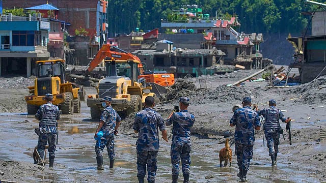 നേപ്പാൾ പ്രളയം: മരണം 570 കവിഞ്ഞു, കാണാമറയത്ത് ഇനിയും 320 ഇന്ത്യക്കാർ, 8 മലയാളികളെപ്പറ്റിയും വിവരമില്ല