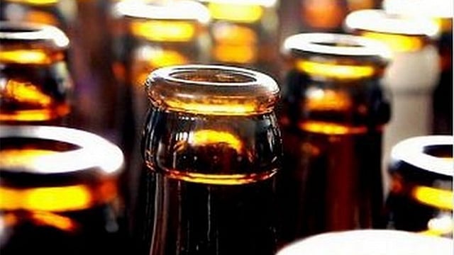 ബാറുടമകളില് നിന്ന് മാസപ്പടി; എക്സൈസ് ഡെപ്യൂട്ടി കമ്മിഷണര്ക്ക് എതിരെ നടപടിക്ക് ശുപാര്ശ