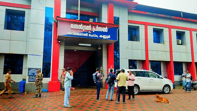 കണ്ണൂർ സെൻട്രൽ ജയിലിൽ കാപ്പ തടവുകാർ തമ്മിൽ ഏറ്റുമുട്ടി; ഒരാൾക്ക് കുത്തേറ്റു