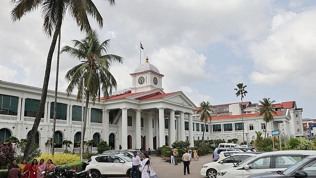 വയോജനക്ഷേമ വകുപ്പ് പ്രവർത്തനം ആരംഭിക്കുന്നു: തസ്തികകള് പുനര്വിന്യസിച്ചു
