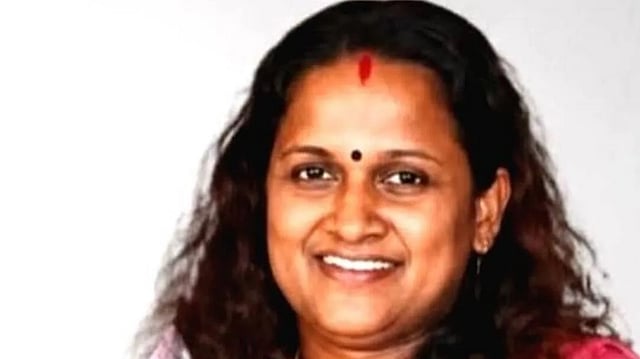 ലൈഫ് ഭവന പദ്ധതിയുടെ അരക്കോടി തട്ടി, പണം ബന്ധുക്കളുടെ അക്കൗണ്ടിലേക്ക്; സര്‍ക്കാര്‍ ഉദ്യോഗസ്ഥ അറസ്റ്റില്‍ 