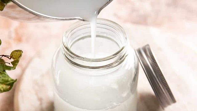കഞ്ഞിവെള്ളത്തിൽ ഒളിഞ്ഞിരിക്കുന്ന രഹസ്യം, താരനും മുടികൊഴിച്ചിലും മാറും