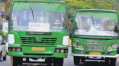 200 ട്രാഫിക് നിയമലംഘനങ്ങൾ, ഒടുവിൽ ഓട്ടോ ഡ്രൈവർക്ക് ക്രൂരമർദ്ദനം; കൊച്ചിയിൽ സ്വകാര്യ ബസിന്റെ പെർമിറ്റ് റദ്ദാക്കാൻ പൊലീസ്
