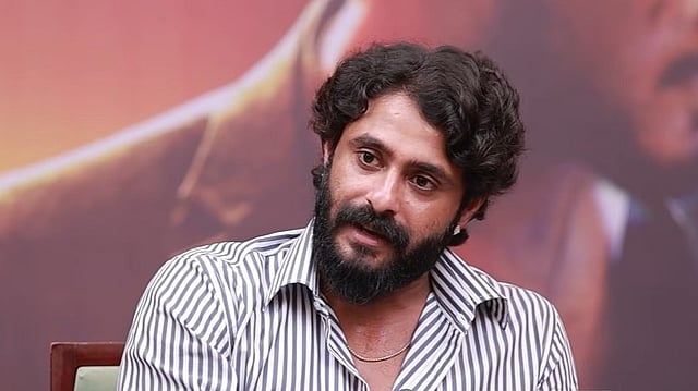 'സഞ്ജു സാംസണ് ബാറ്റ് ചെയ്തതിനേക്കാള് കൂടുതല് സമയം കാര്യവട്ടം സ്റ്റേഡിയത്തില് ഞാന് ബാറ്റ് ചെയ്തിട്ടുണ്ട്; എന്റെ മുഖമൊക്കെ ചുവന്നു'