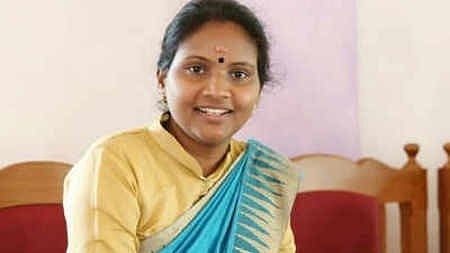 സസ്പെൻഷനിലായ പാളയം പ്രദീപിനെ അഡീഷണൽ പിഎയാക്കണം; മുൻകാല പ്രാബല്യത്തോടെ നിയമനത്തിനായി രമ്യ ഹരിദാസിന്റെ കത്ത്
