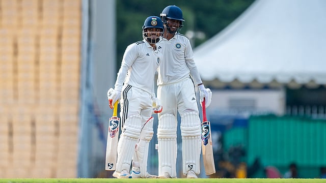 ഇഷാന്‍ കിഷന്‍ 170*, കുമാര്‍ കുശാഗ്രയ്ക്കും സെഞ്ച്വറി; ഈസ്റ്റ് സോണ്‍ കൂറ്റന്‍ സ്‌കോറിലേക്ക്
