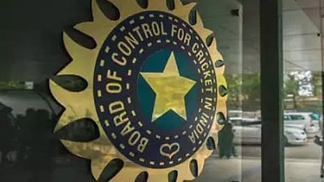 18,760 കോടി! സമ്പത്തില് റെക്കോര്ഡ് നിലനിര്ത്തി ഇന്ത്യൻ ക്രിക്കറ്റ് ബോർഡ്