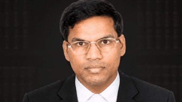'ഭീരുവായ ന്യായാധിപനാകുന്നതിലും ഭേദം മരണം'; അഞ്ച് മാസത്തിനിടെ 23-ാമത്തെ വധശിക്ഷ വിധിച്ച് ജഡ്ജി രവികുമാർ ദിവാകർ