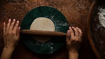 'രാവിലെ ബ്രെഡ് ഉച്ചയ്ക്ക് ചോറ്, രാത്രി ചപ്പാത്തി'; കുടവയറു കുറയാത്തതിന് പിന്നിൽ...