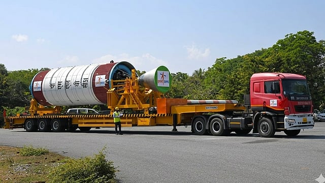 ISRO-യിൽ ജോലി നേടാം: റിസർച്ച് ഫെലോ, സയന്റിസ്റ്റ്, റിസർച്ച് അസോസിയേറ്റ് തസ്തിക; 48 ഒഴിവുകൾ !