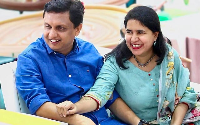 'വീണയുടെ റെഡ്ബുക്കില്‍ എല്ലാ തെളിവുകളും; റിയാസിന് കൈക്കൂലിയായി ലഭിച്ചത് 20.5 കോടി; പണം ദുബൈയിലേക്ക് കടത്തി'